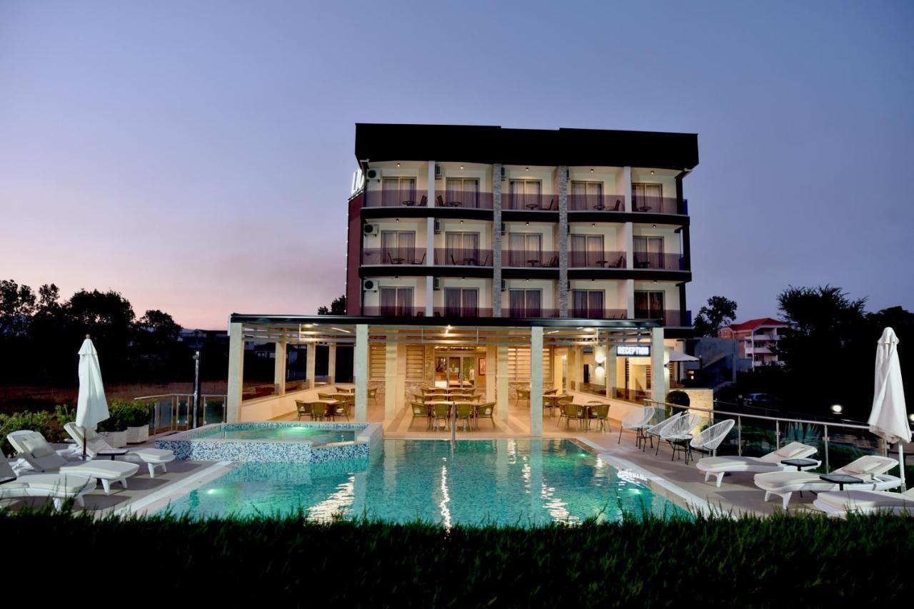 Hotel Lion Ulcinj Esterno foto
