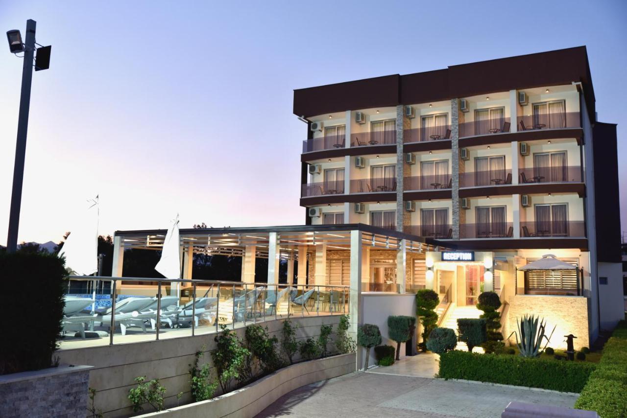 Hotel Lion Ulcinj Esterno foto