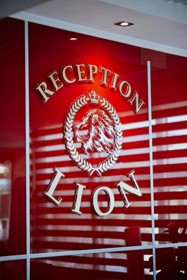 Hotel Lion Ulcinj Esterno foto