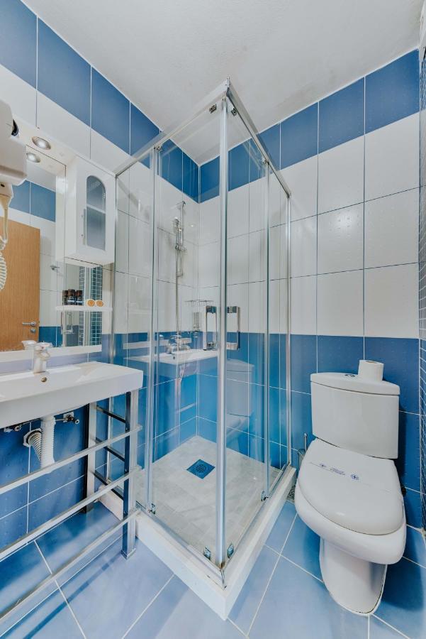 Hotel Lion Ulcinj Esterno foto