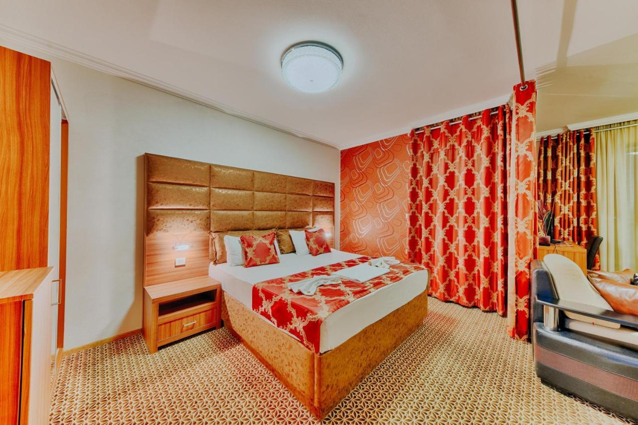 Hotel Lion Ulcinj Esterno foto