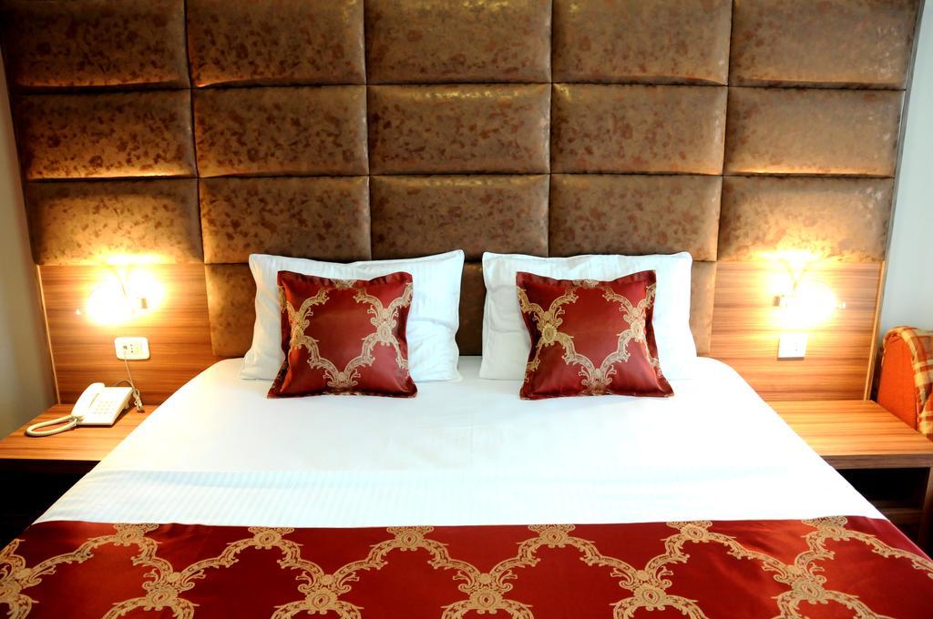 Hotel Lion Ulcinj Esterno foto