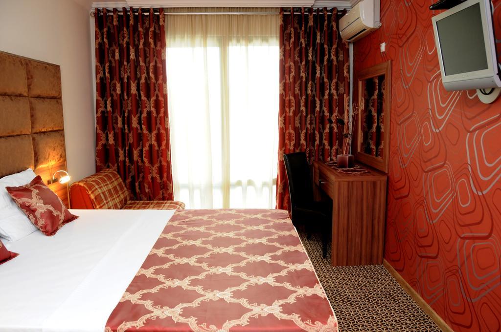 Hotel Lion Ulcinj Esterno foto